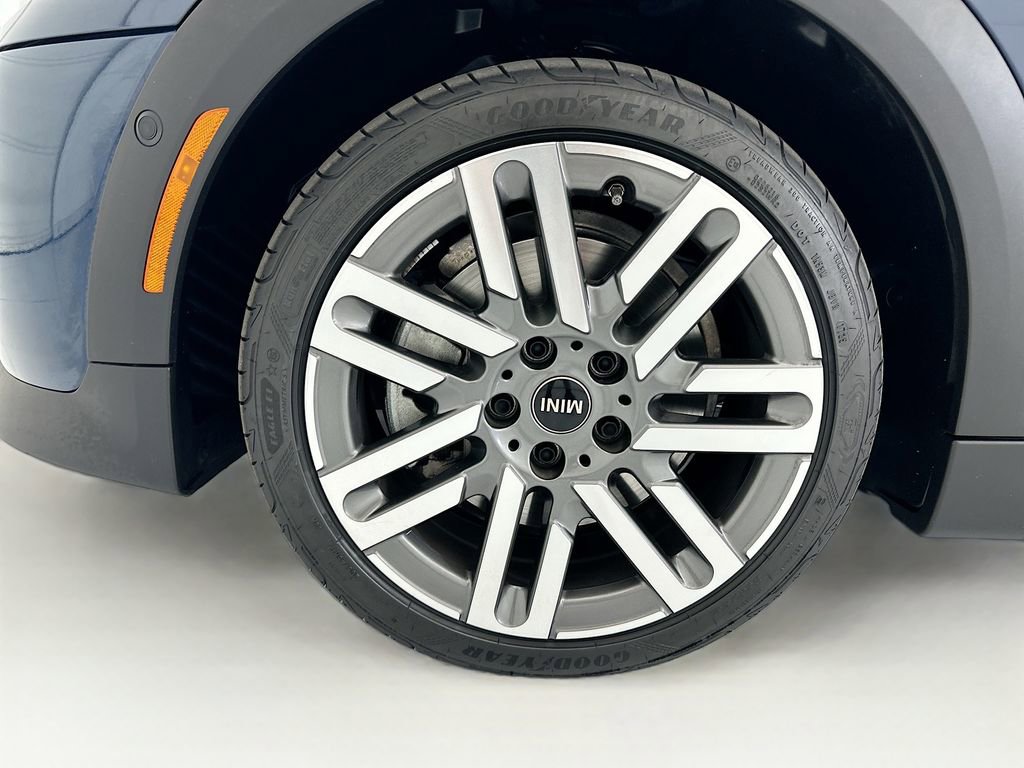 Certified 2026 MINI Cooper S FWD image 30