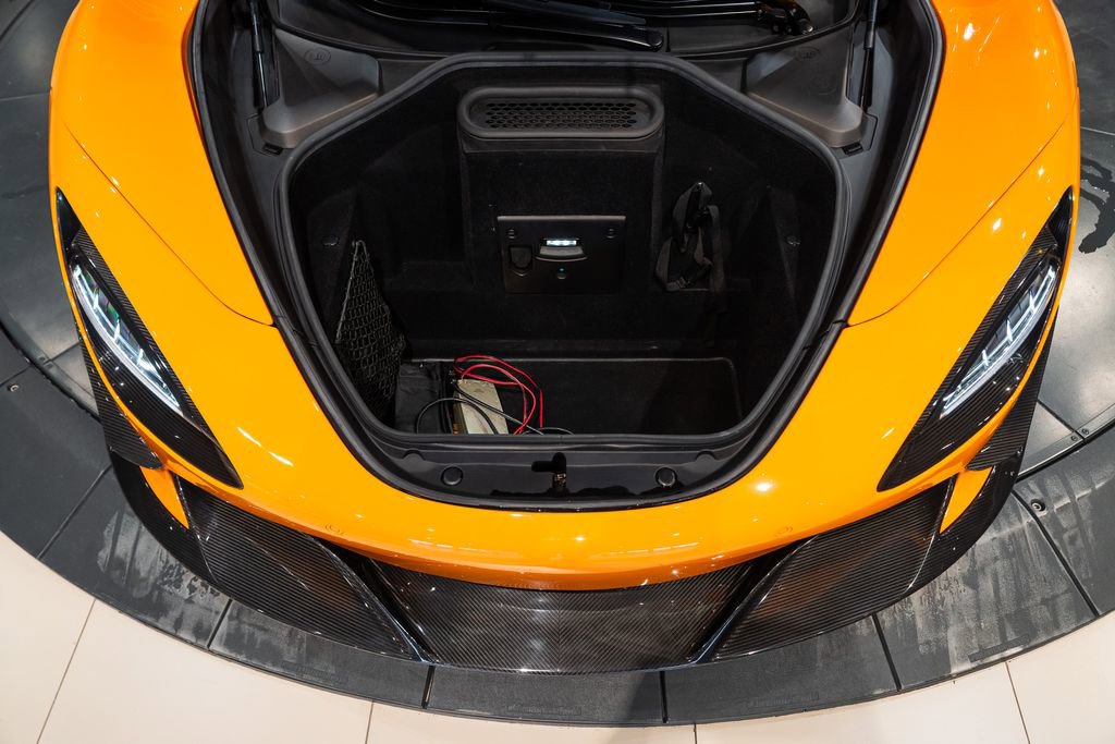 Used 2018 McLaren 720S RWD image 17