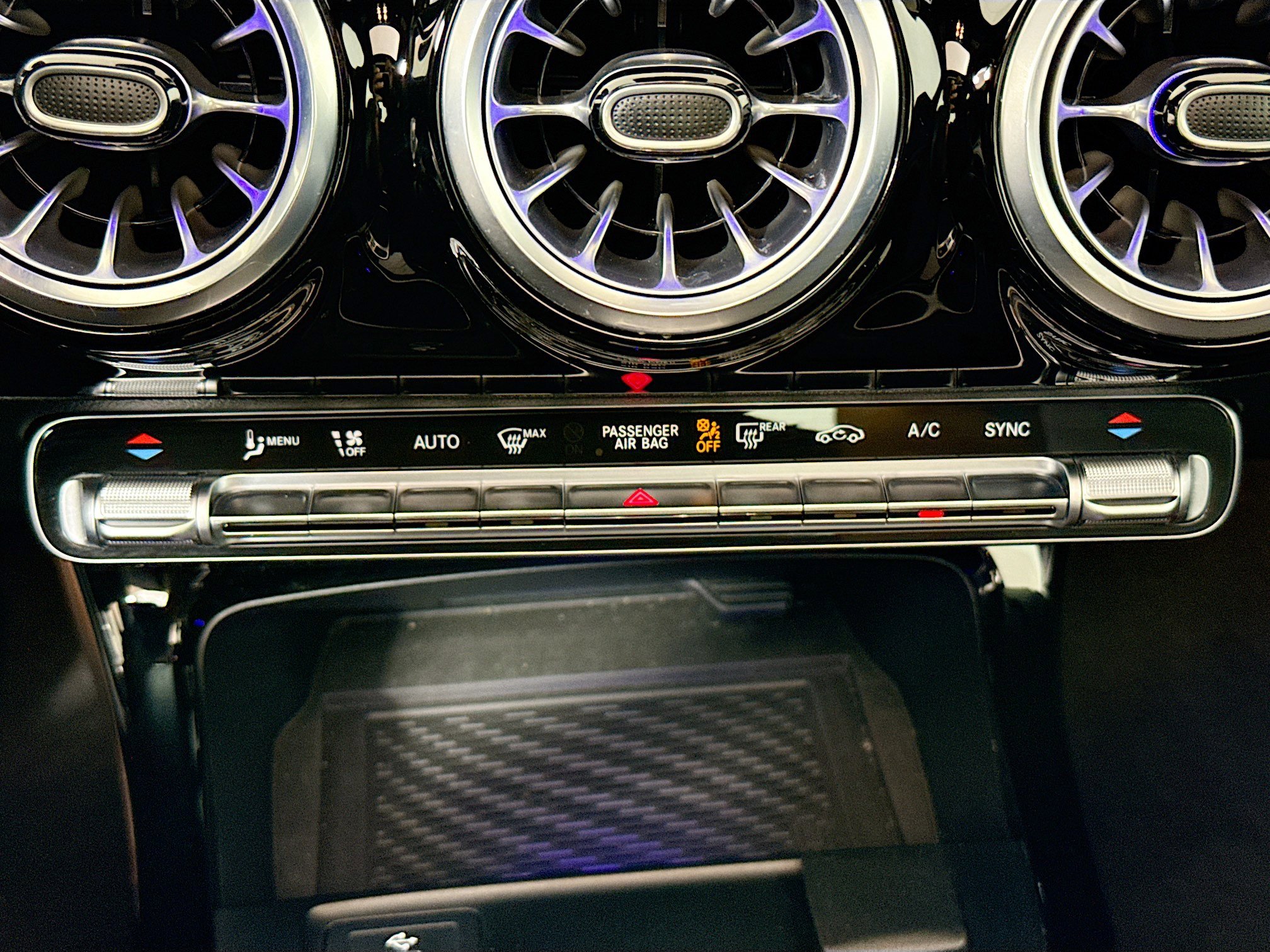 Used 2025 Mercedes-Benz CLA 250 image 17