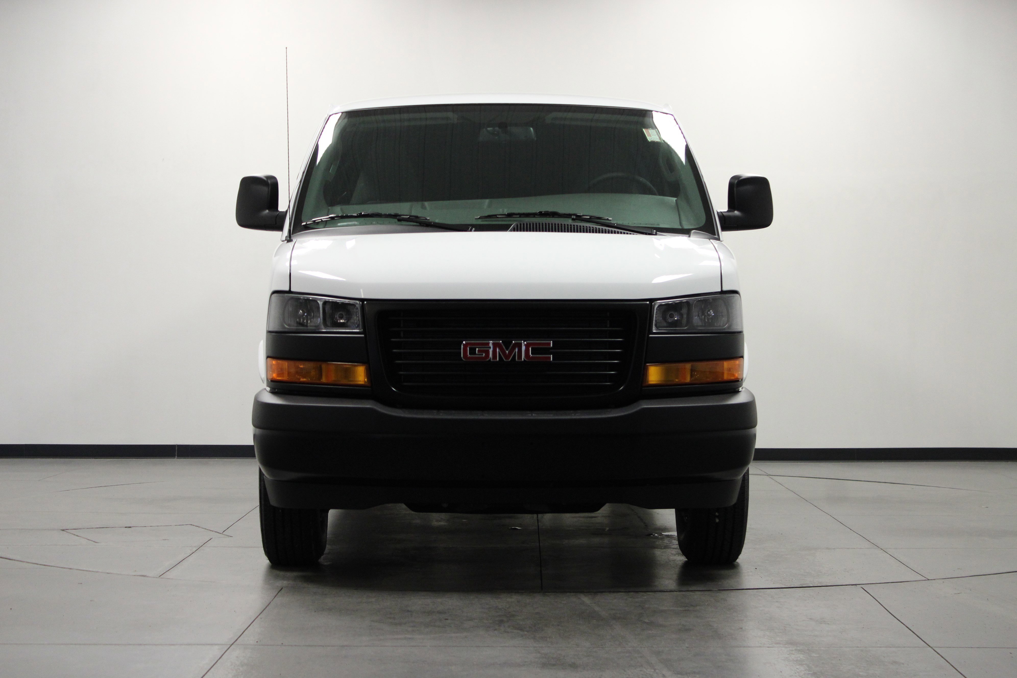 New 2026 GMC Savana 2500 Extended RWD image 9