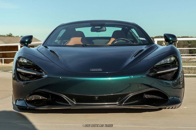 Used 2022 McLaren 720S Spider image 21