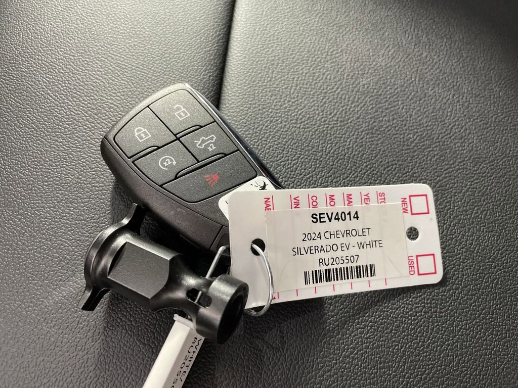 New 2024 Chevrolet Silverado EV W/T image 34