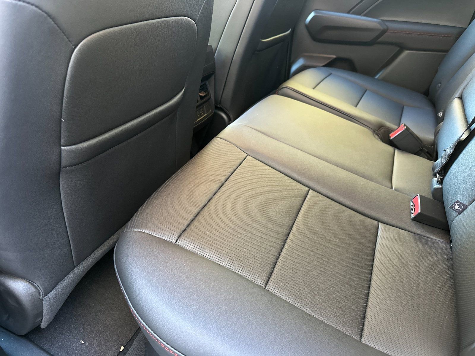 New 2025 Chevrolet Colorado Z71 w/ Midnight Edition image 13