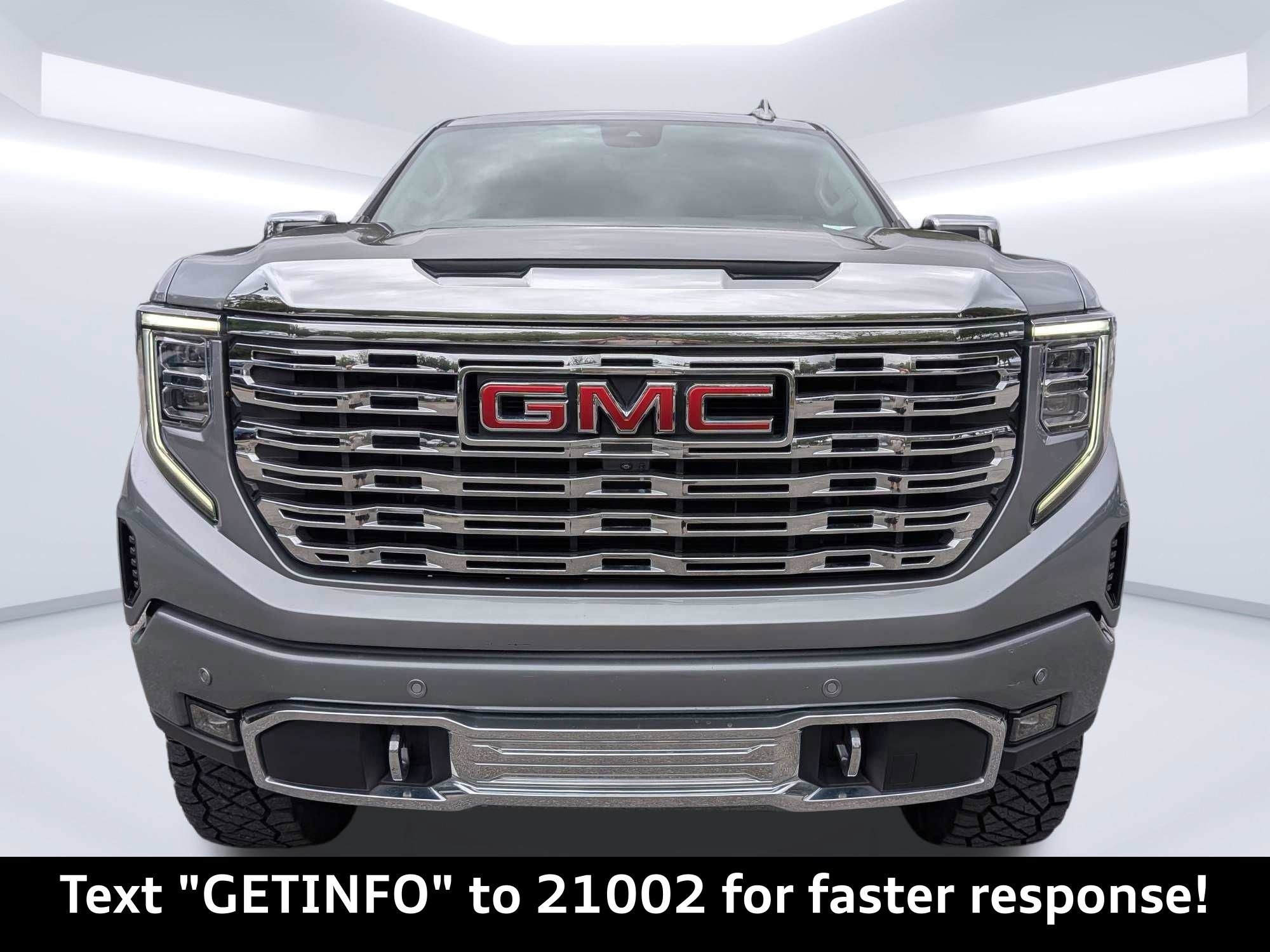 Used 2024 GMC Sierra 1500 Denali w/ Denali Reserve Package AWD/4WD image 10