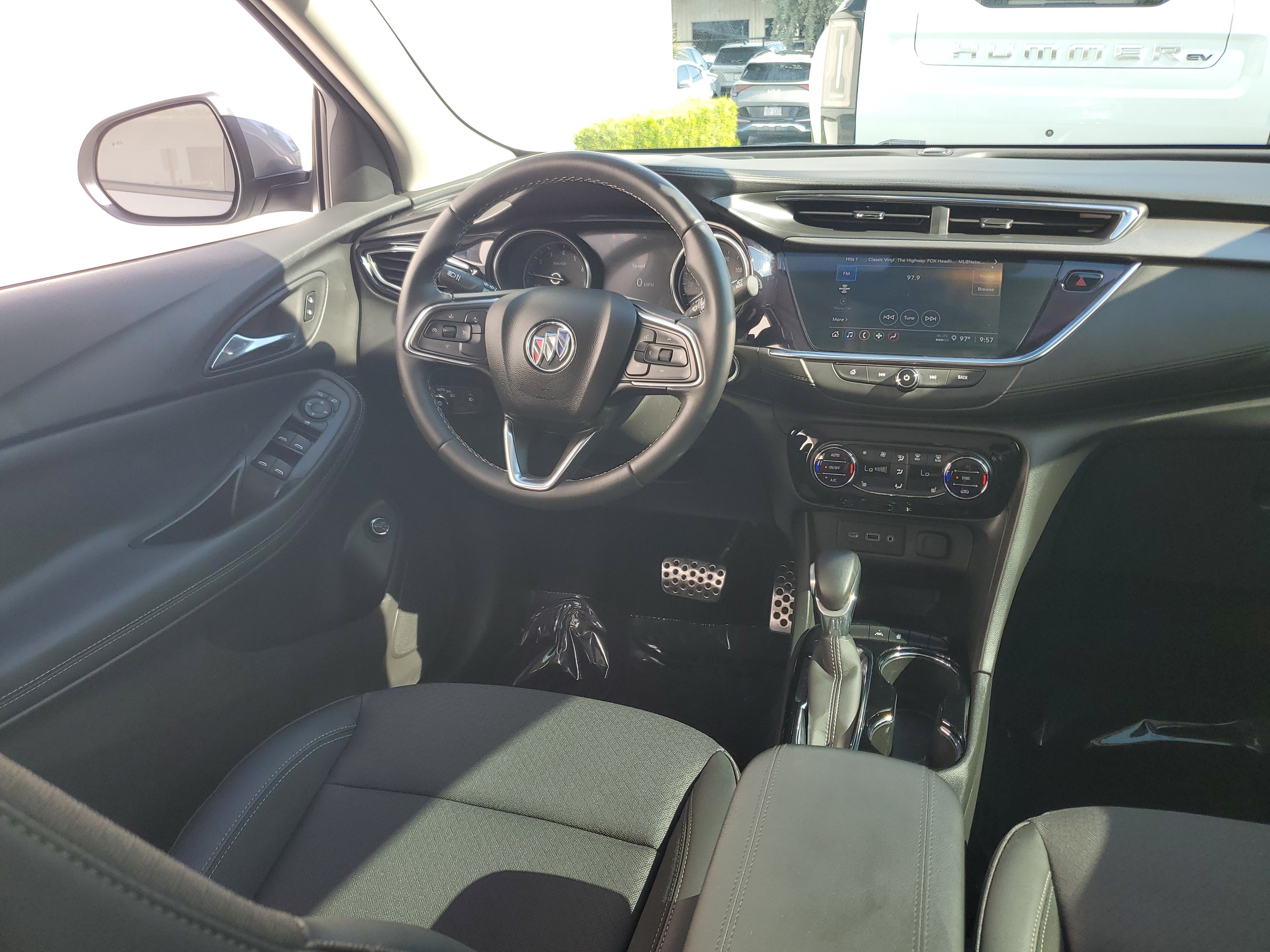 Used 2023 Buick Encore GX Select w/ Sport Touring Package FWD image 15