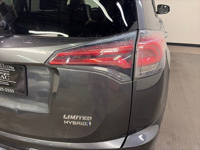 Used 2016 Toyota RAV4 Limited image 9