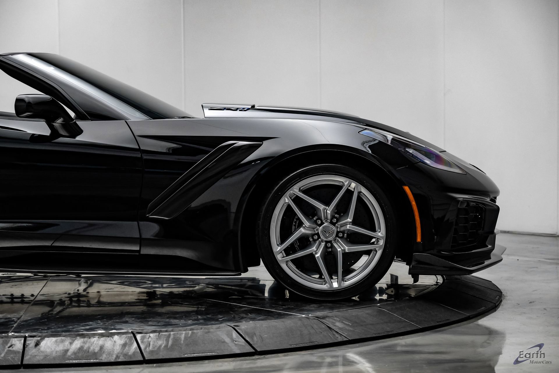 Used 2019 Chevrolet Corvette ZR1 RWD image 26