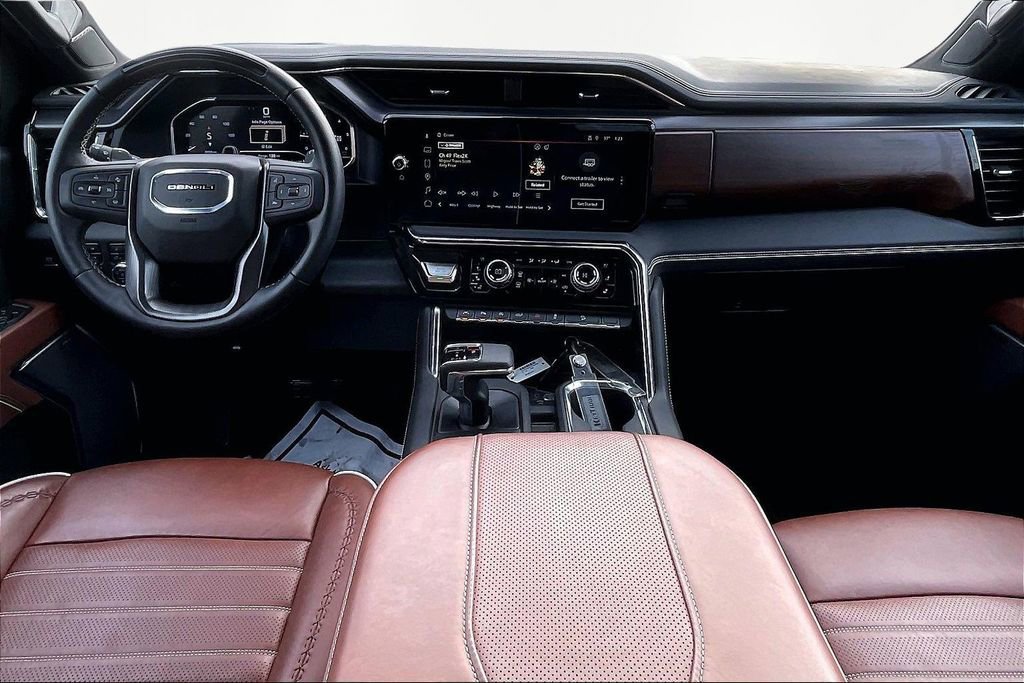 Used 2025 GMC Sierra 1500 Denali Ultimate image 9