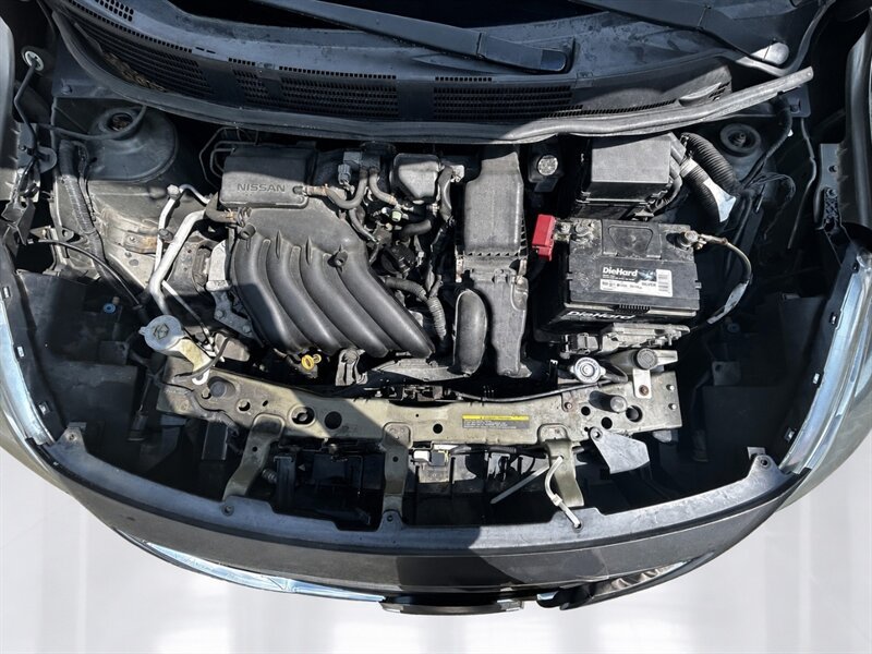 Used 2012 Nissan Versa SV FWD image 18