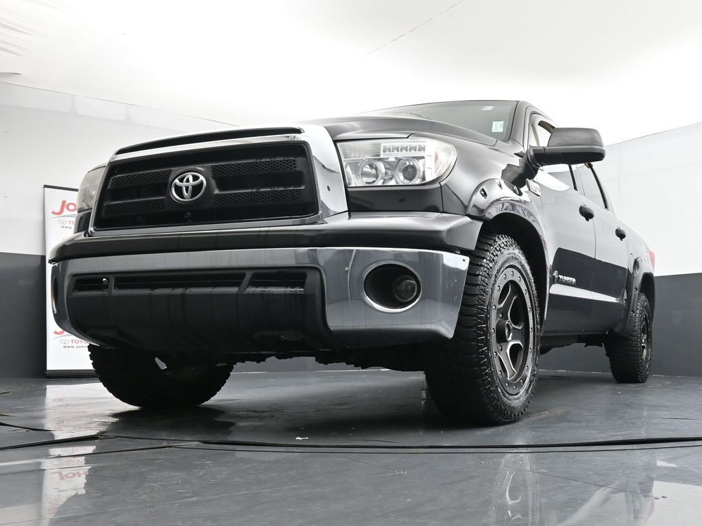 Used 2011 Toyota Tundra 4x4 CrewMax image 38