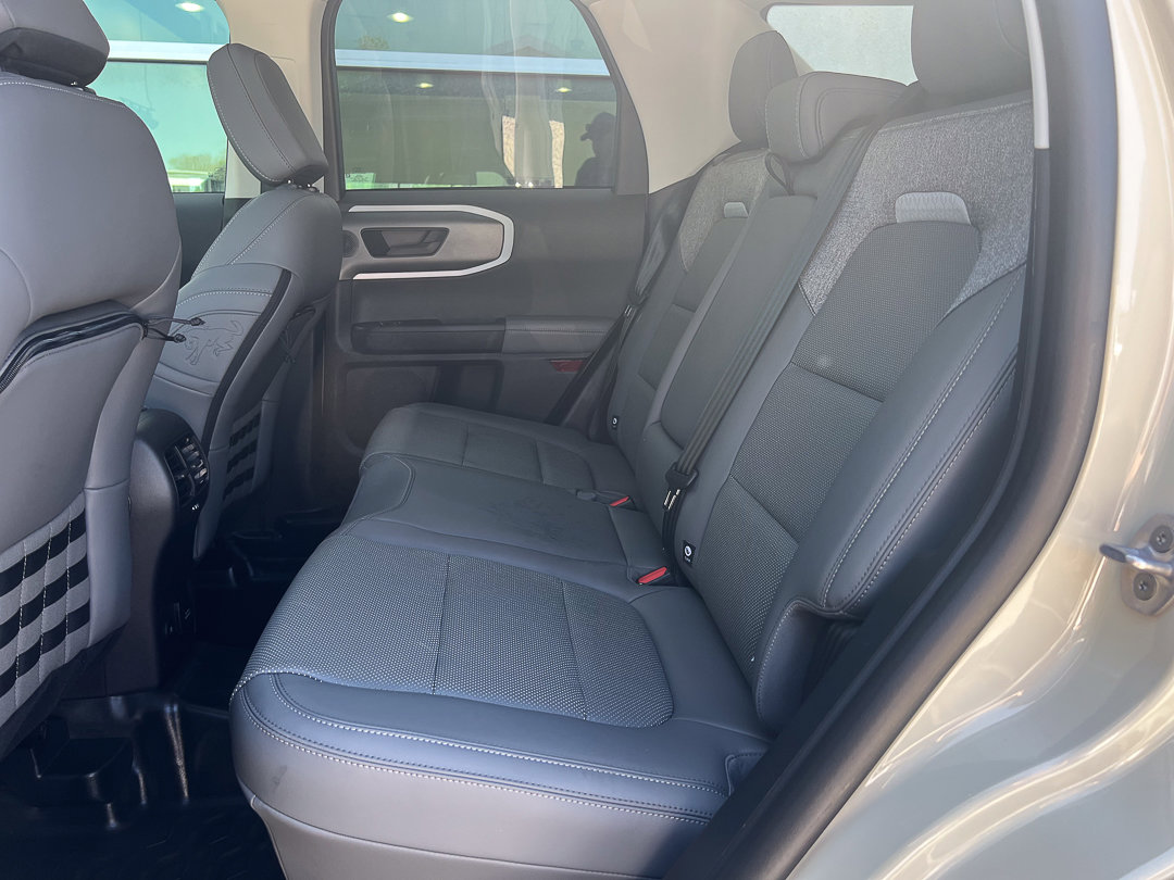 Used 2025 Ford Bronco Sport Badlands w/ Badlands Tech Package AWD/4WD image 36