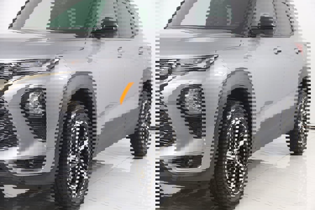 Used 2023 Chevrolet TrailBlazer RS image 60