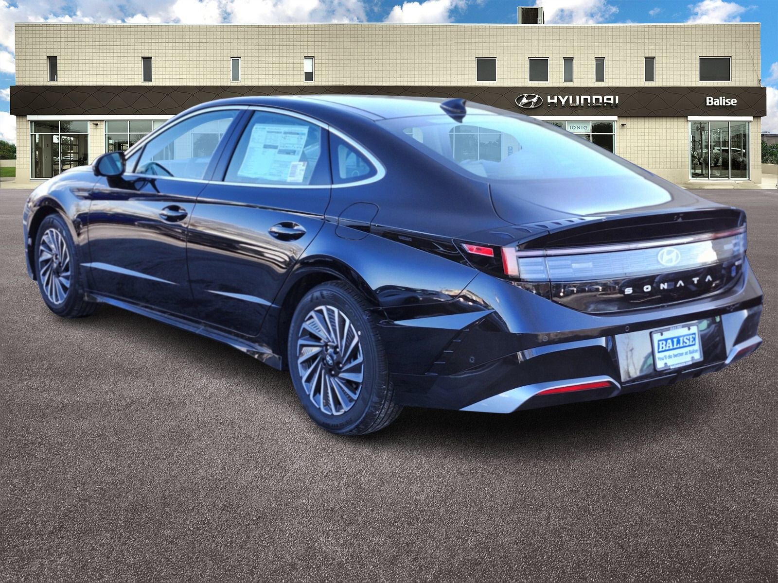 New 2026 Hyundai Sonata Limited FWD image 5