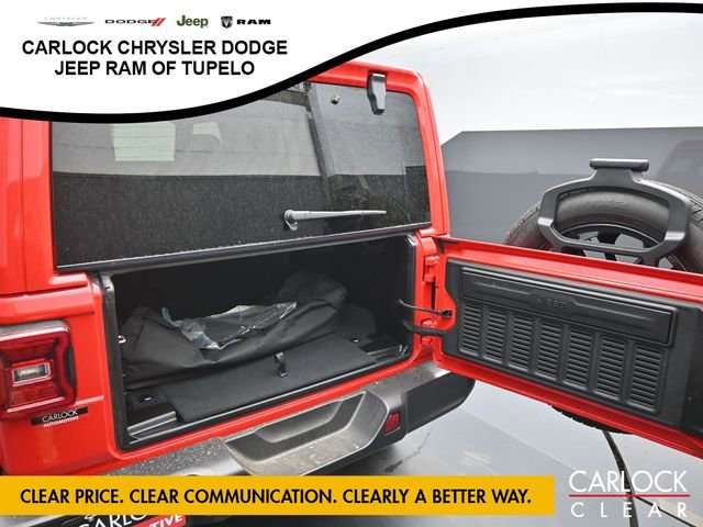 Used 2025 Jeep Wrangler Sahara image 32