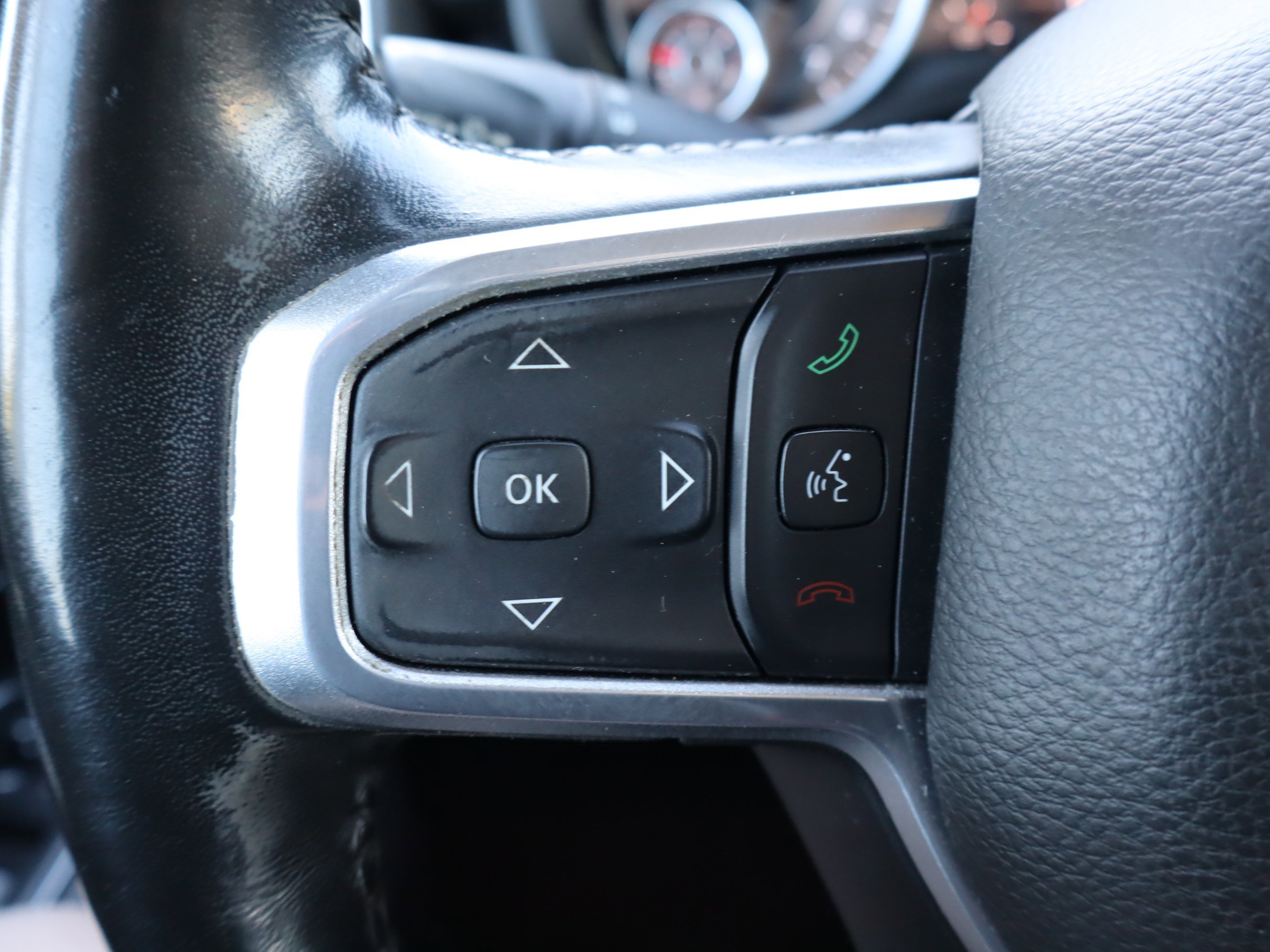 Used 2020 RAM 1500 Laramie AWD/4WD image 24