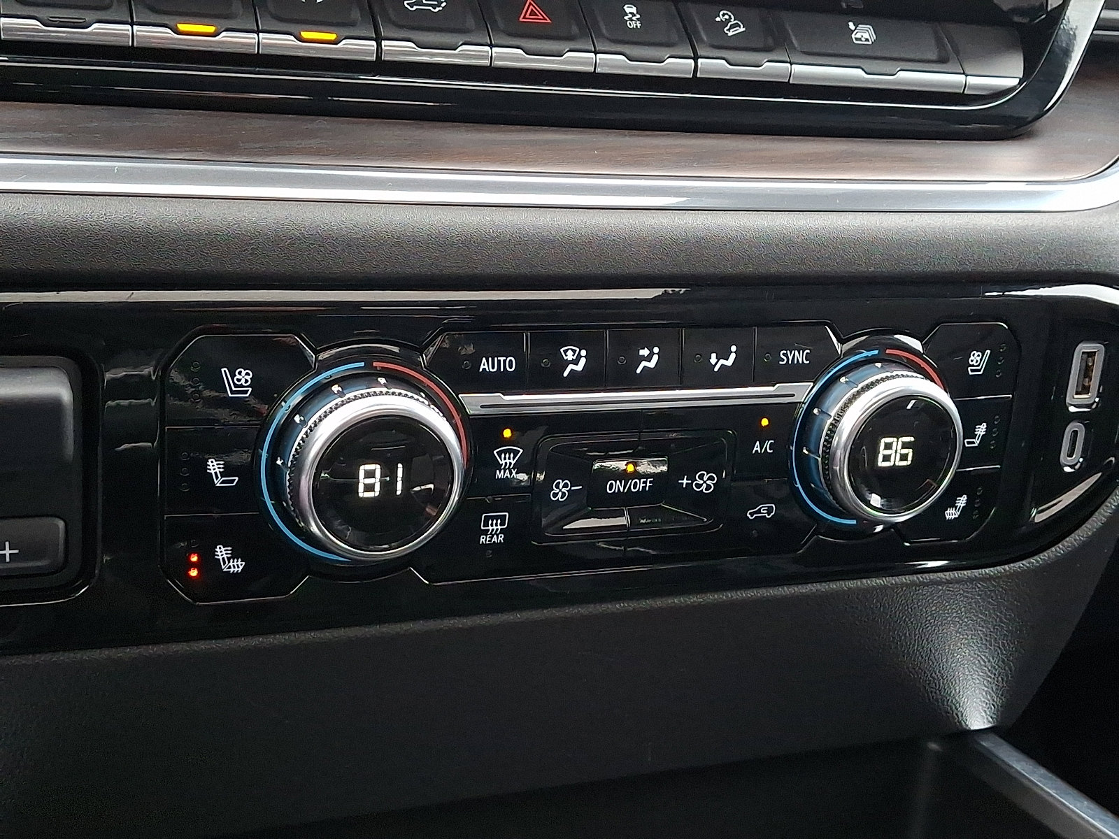 Certified 2023 GMC Sierra 1500 SLT w/ SLT Premium Plus Package image 16