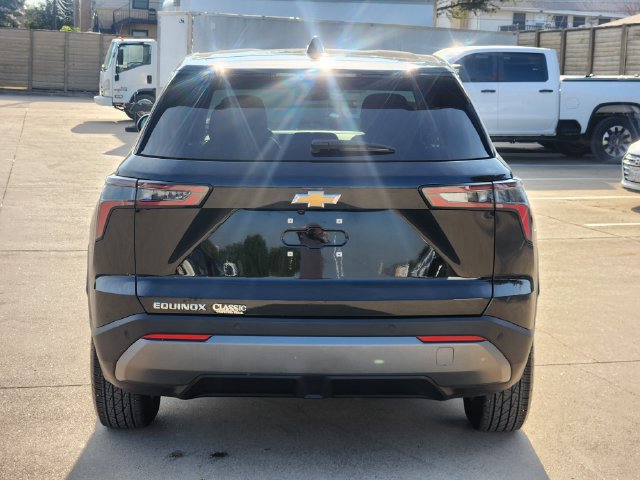 Used 2026 Chevrolet Equinox LT FWD image 13