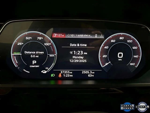 Used 2022 Audi e-tron Premium Plus w/ Premium Plus Package AWD/4WD image 17