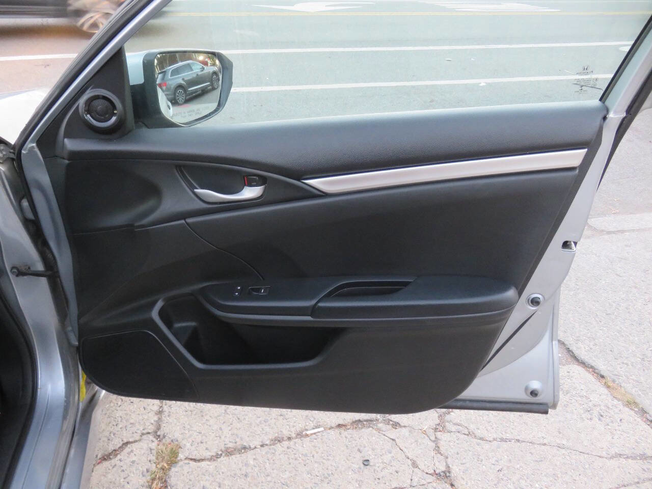 Used 2019 Honda Civic Sport image 24