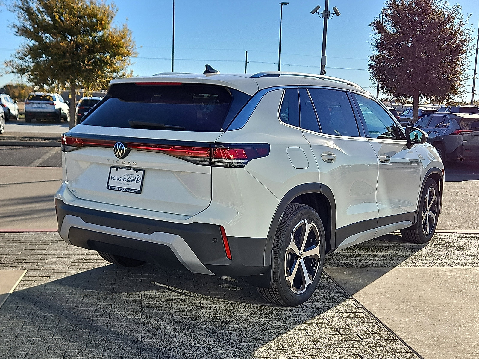 New 2026 Volkswagen Tiguan SE image 4