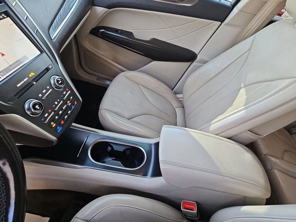 Used 2018 Lincoln MKC Reserve w/ Lincoln MKC Climate Package image 19