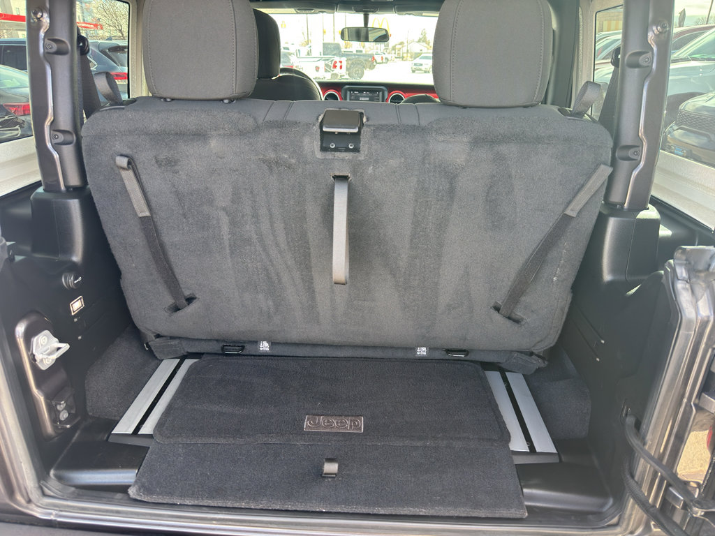 Used 2020 Jeep Wrangler Rubicon w/ Steel Bumper Group image 12