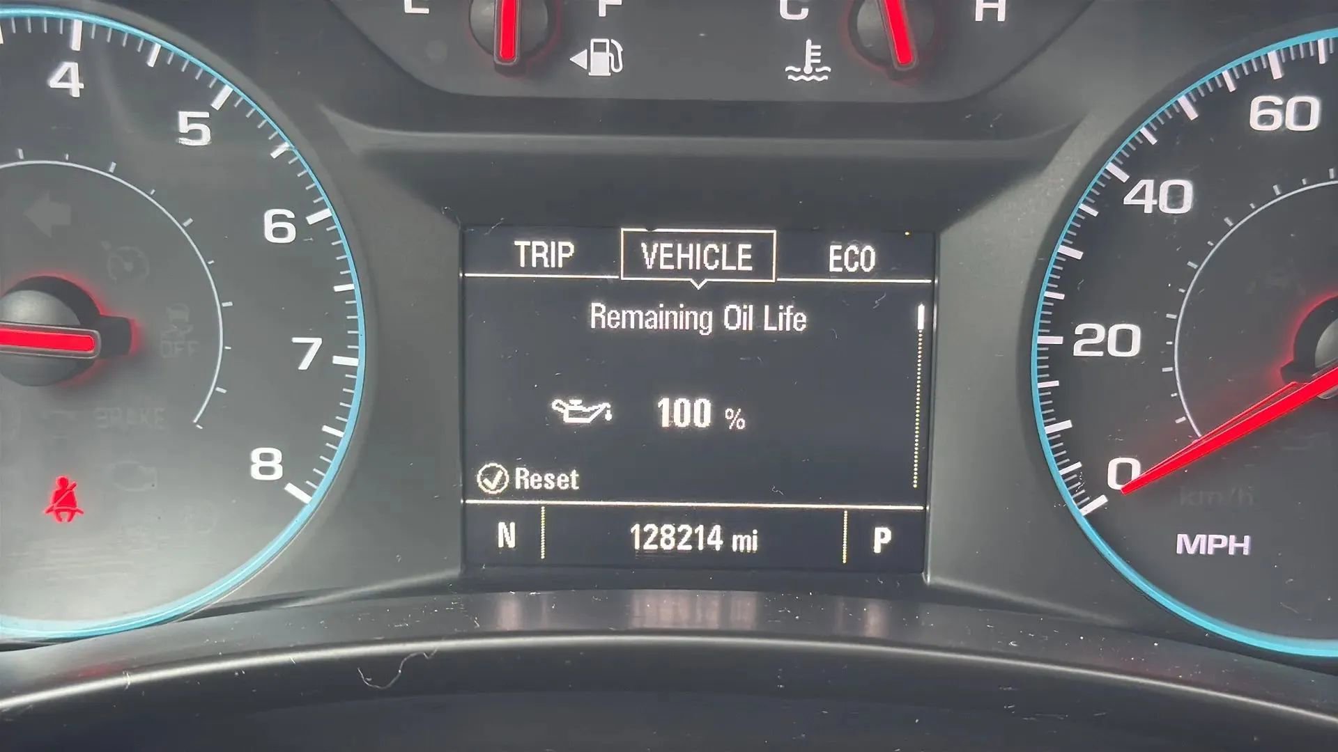 Used 2018 Chevrolet Equinox LT image 17