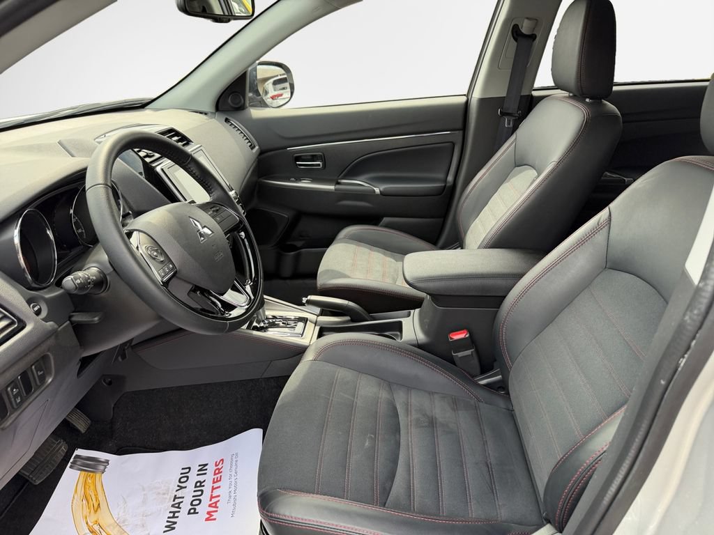 Used 2024 Mitsubishi Outlander Sport SE AWD/4WD image 12
