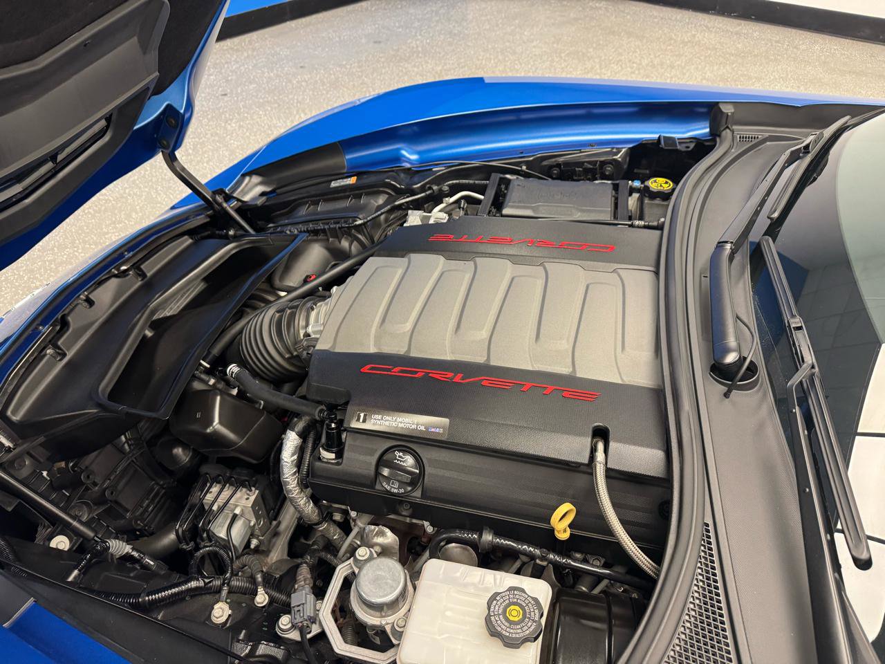 Used 2015 Chevrolet Corvette Stingray Coupe w/ 2LT Preferred Equipment Group image 19