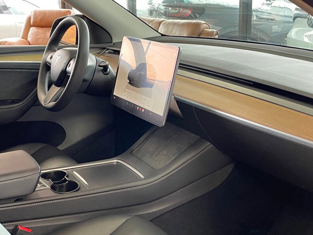 Used 2023 Tesla Model Y Long Range image 21