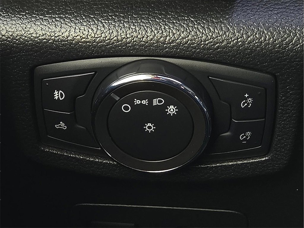 Used 2016 Ford F150 XLT w/ Equipment Group 302A Luxury image 17