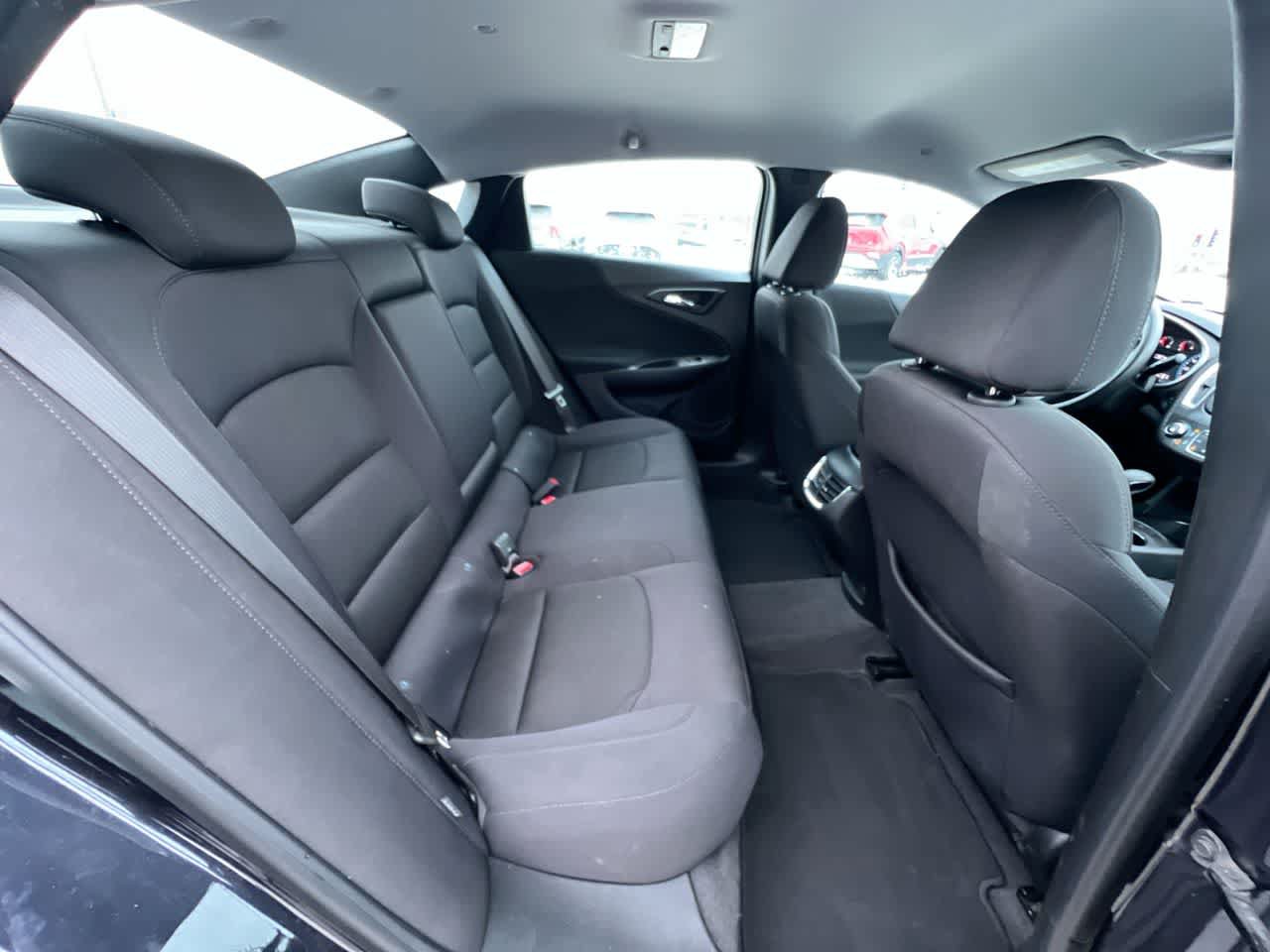 Used 2023 Chevrolet Malibu LT FWD image 24