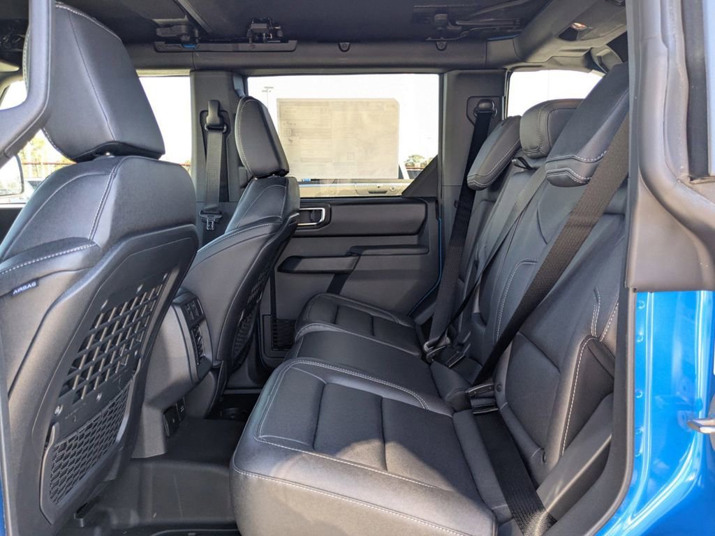 New 2025 Ford Bronco Badlands image 14