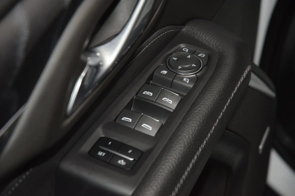 Used 2024 GMC Yukon XL Denali AWD/4WD image 51