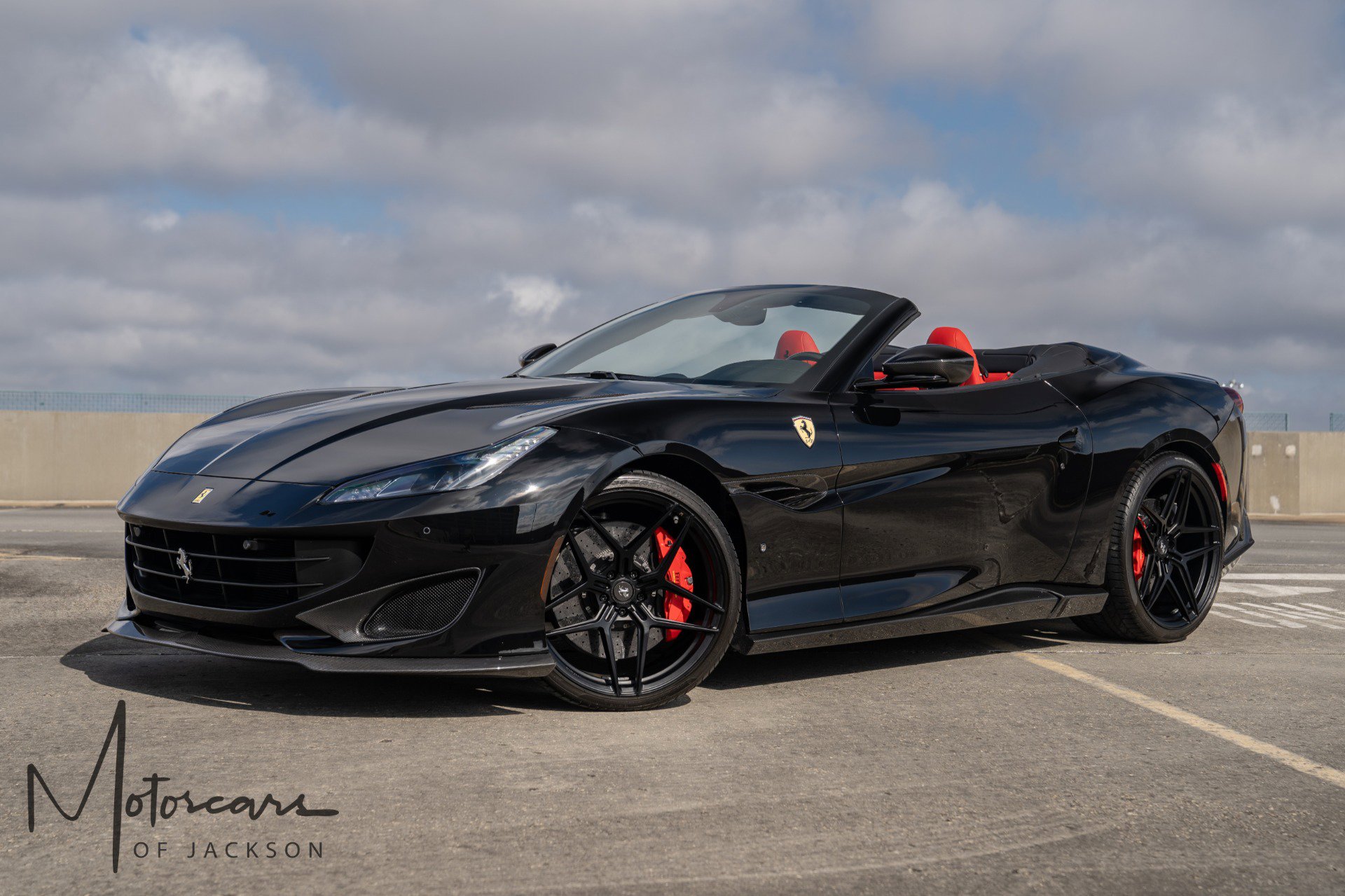 Used 2019 Ferrari Portofino image 2