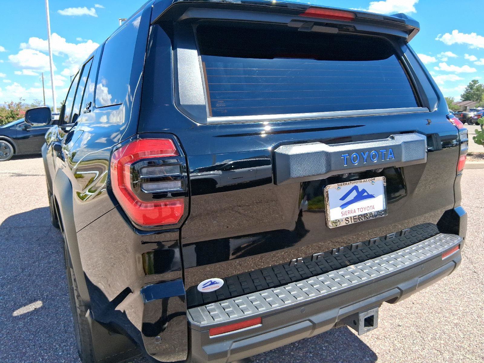 Used 2025 Toyota 4Runner TRD Off-Road Premium AWD/4WD image 13