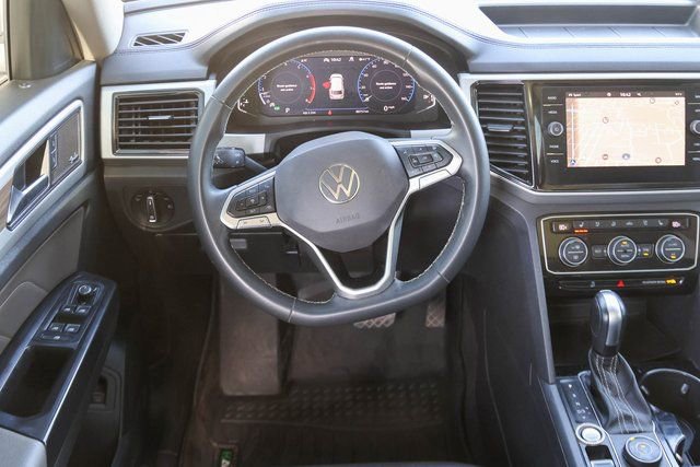 Used 2021 Volkswagen Atlas SEL Premium image 23