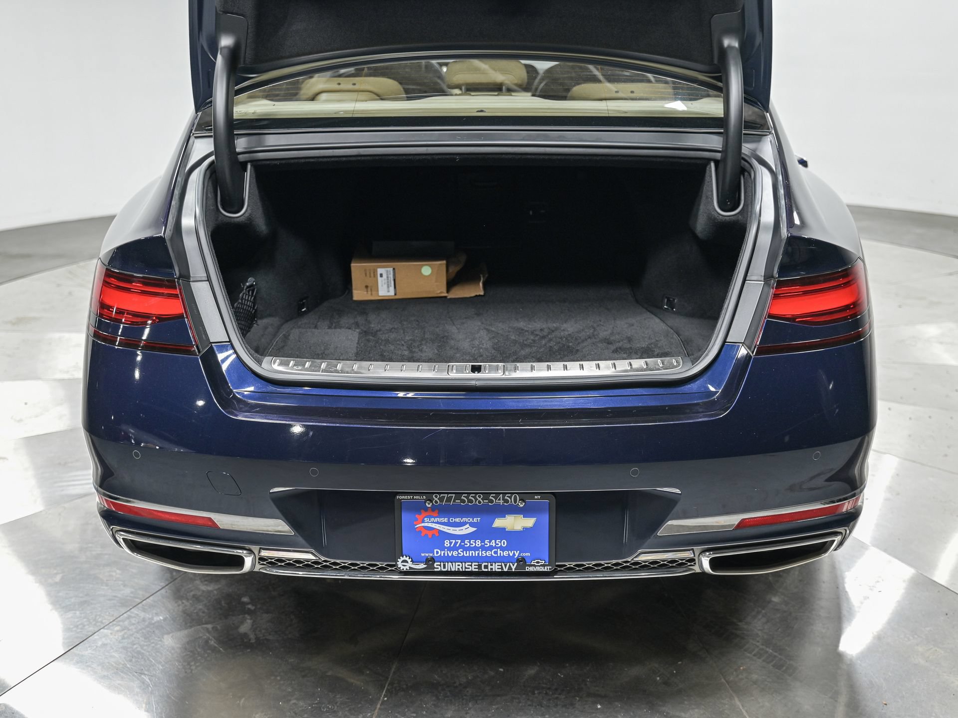 Used 2023 Genesis G90 3.5T AWD/4WD image 6