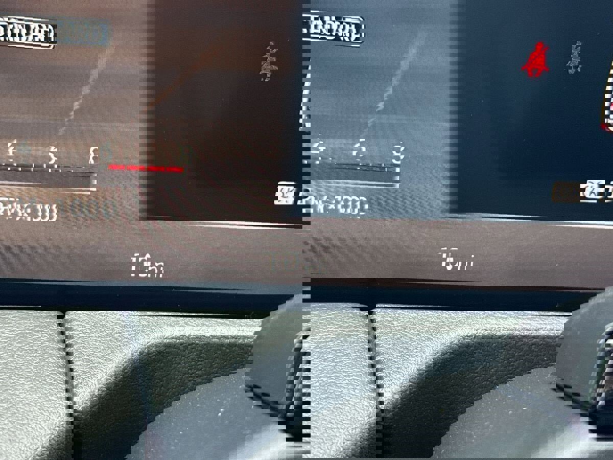 New 2026 Nissan Armada SL w/ Captain's Chari Seat Package image 31