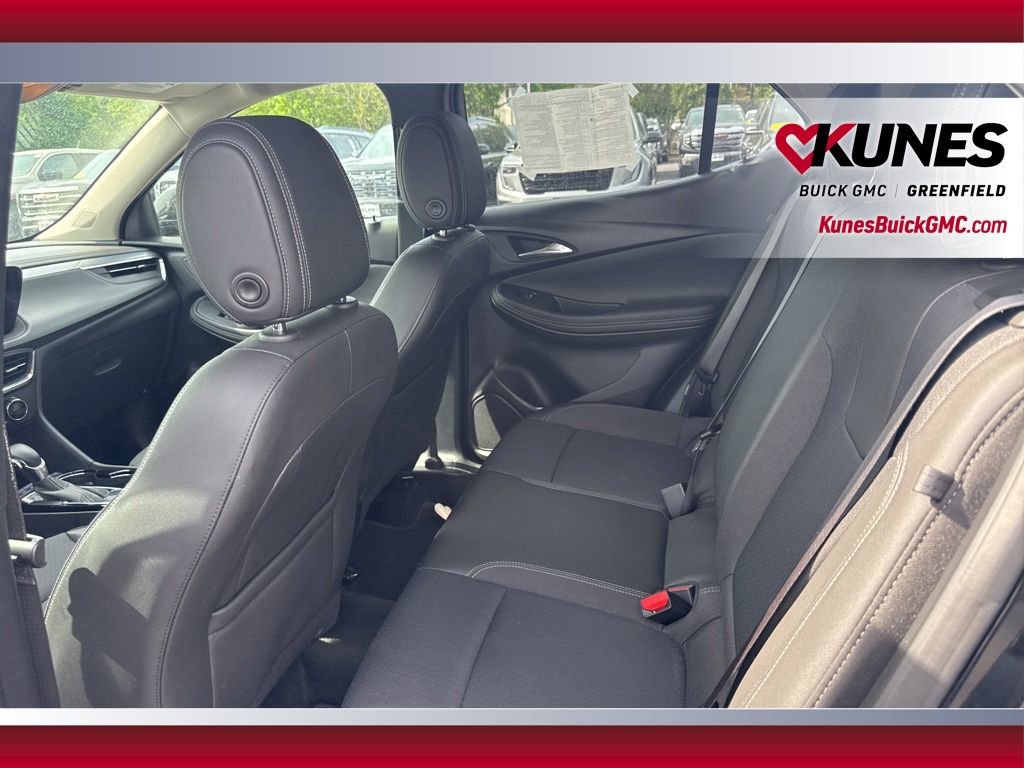 Used 2025 Buick Encore GX Preferred AWD/4WD image 35