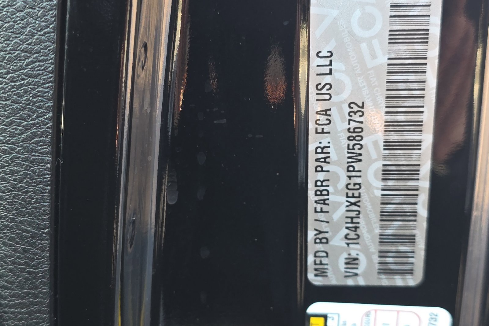 Used 2023 Jeep Wrangler Sahara image 32