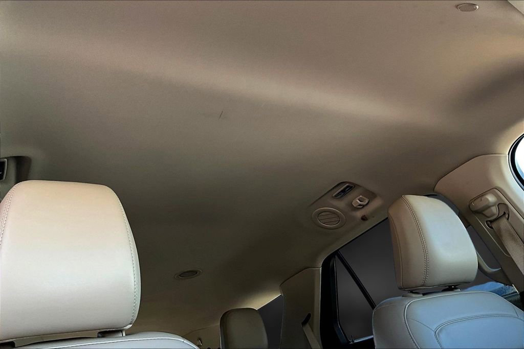 Used 2022 Ford Explorer XLT w/ Equipment Group 202A image 24