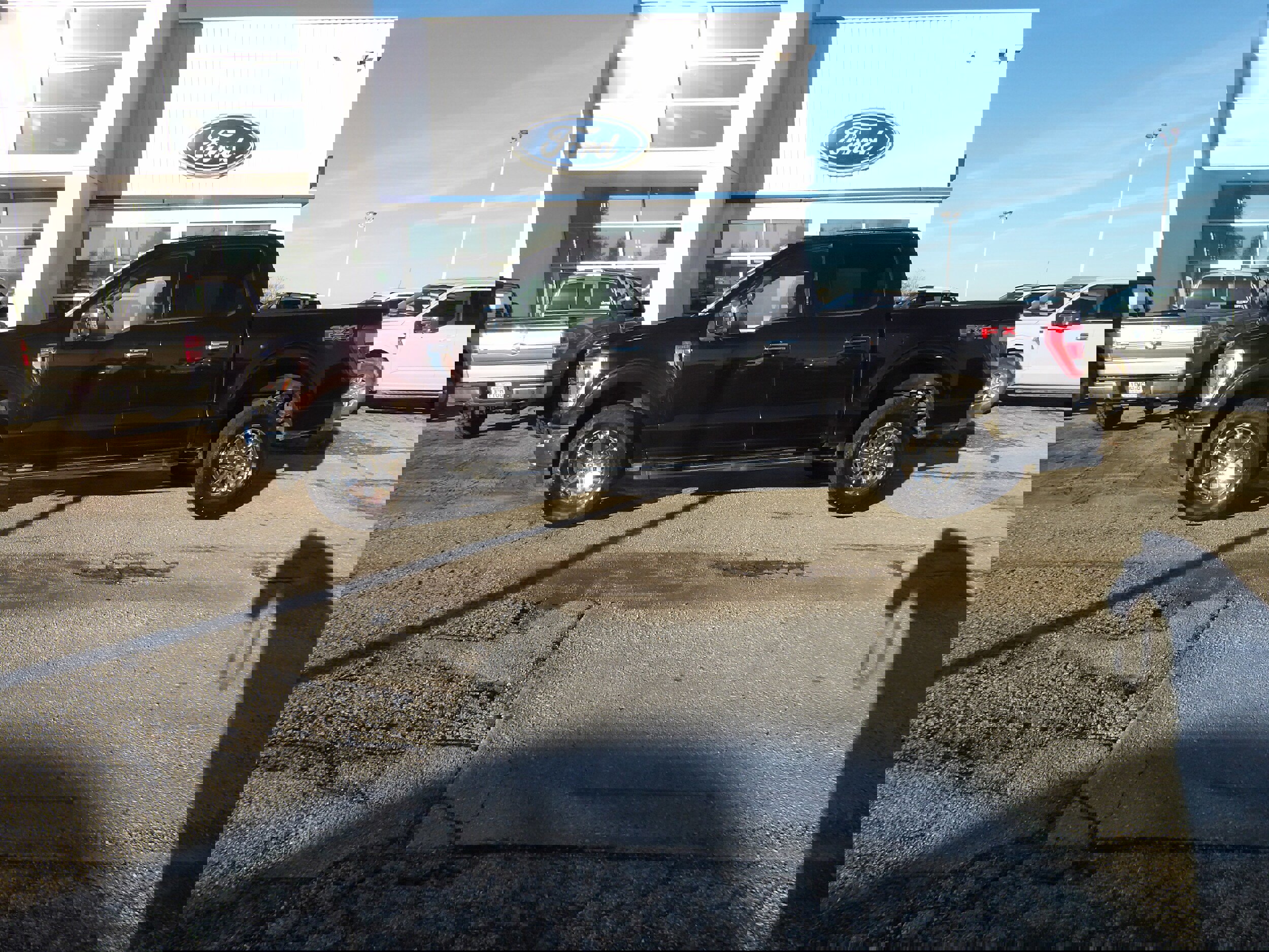 Used 2021 Ford F150 Lariat w/ Equipment Group 502A High image 1