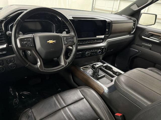 Used 2023 Chevrolet Silverado 1500 High Country w/ High Country Premium Package image 17