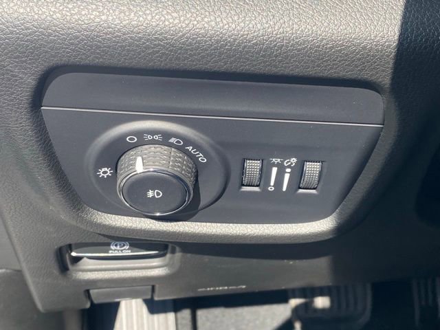 New 2025 Jeep Grand Cherokee Overland image 26