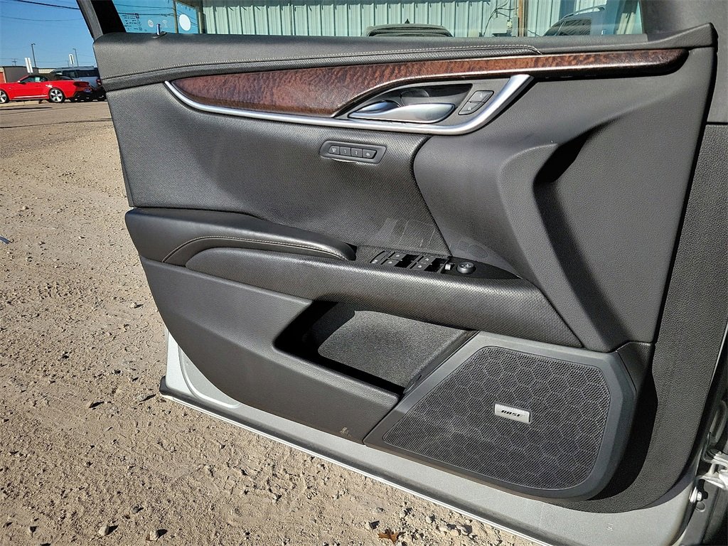 Used 2019 Cadillac XTS Luxury image 18