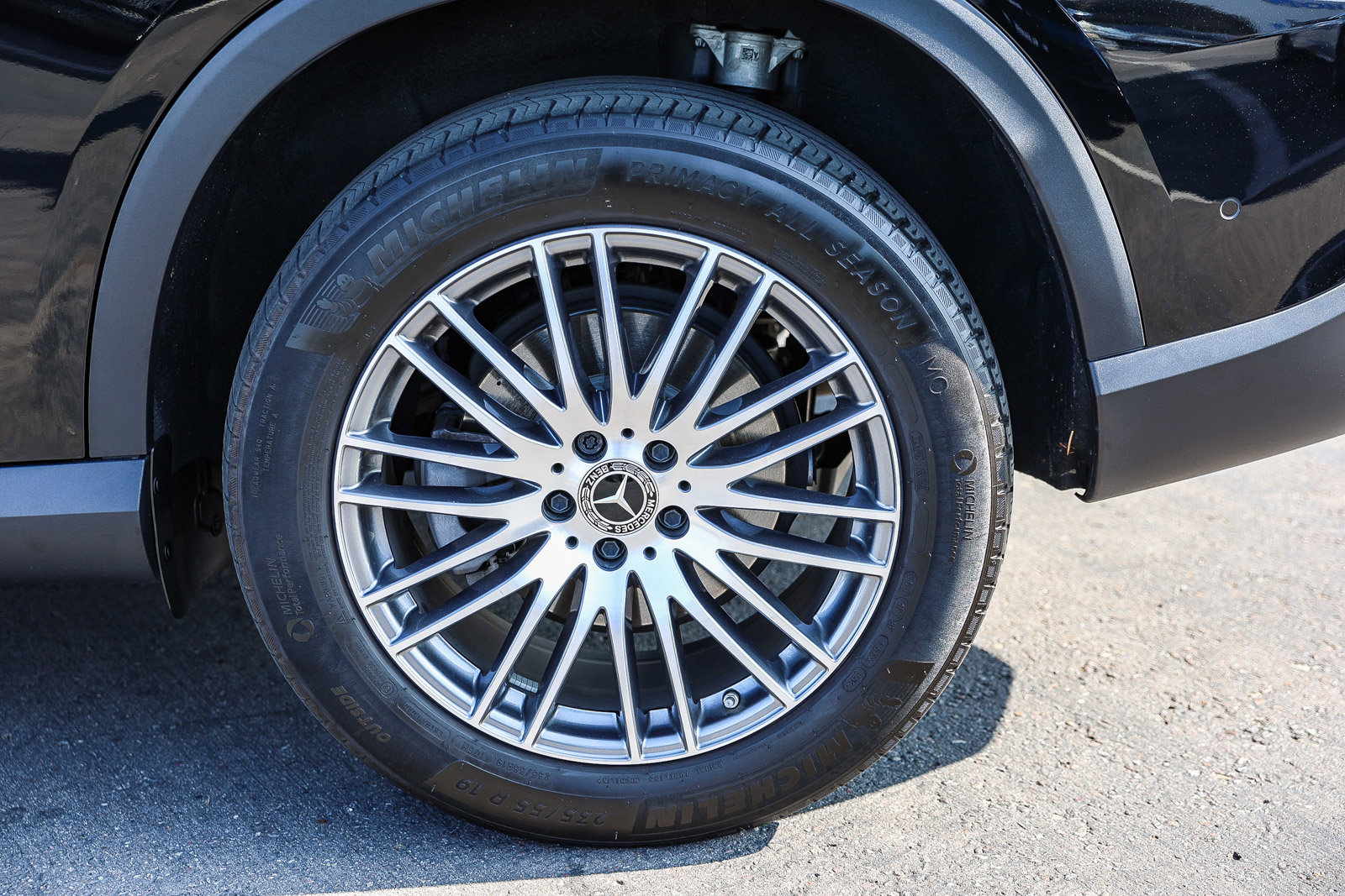 Used 2024 Mercedes-Benz GLC 300 4MATIC image 29