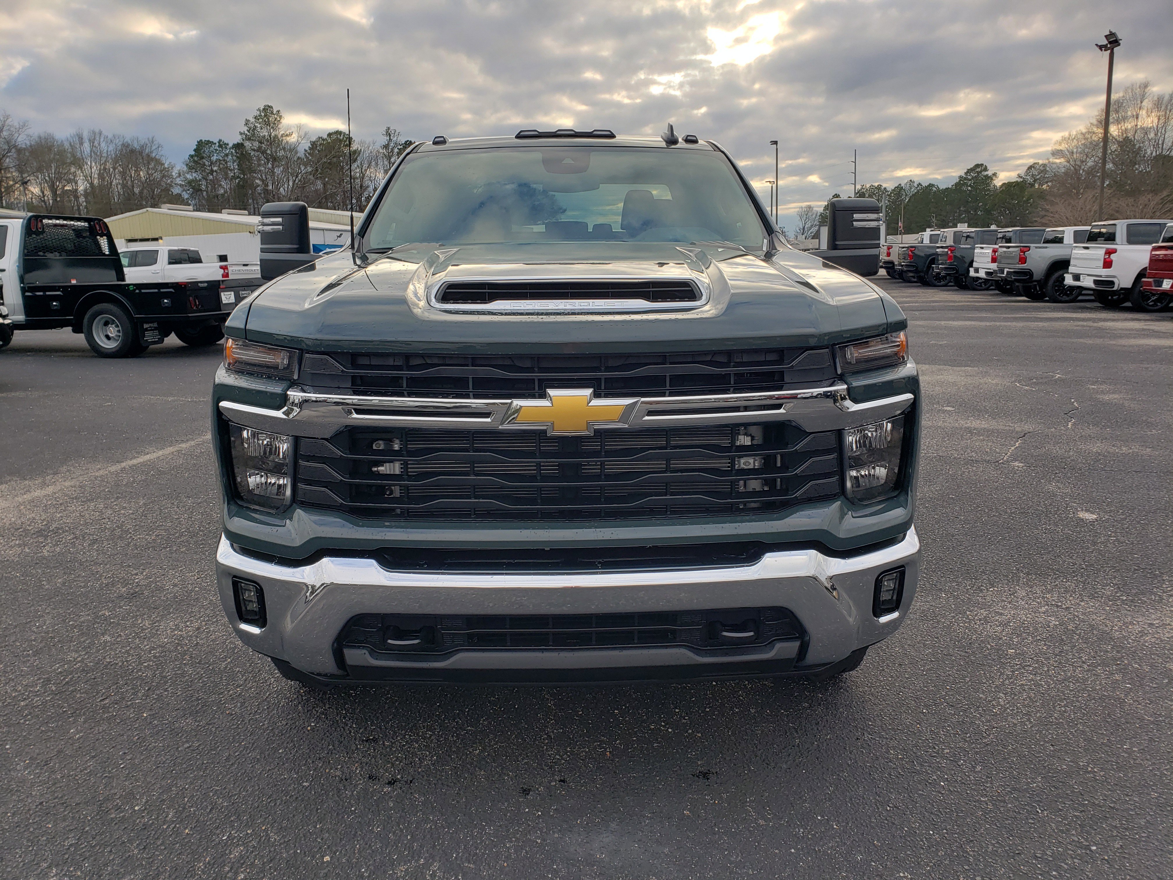 New 2026 Chevrolet Silverado 3500 LT image 7