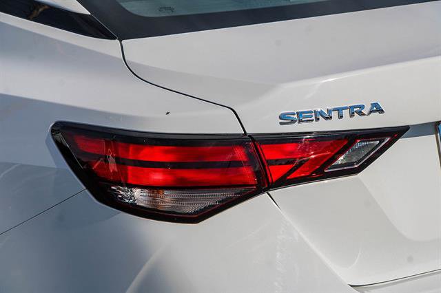 Used 2022 Nissan Sentra SV image 11