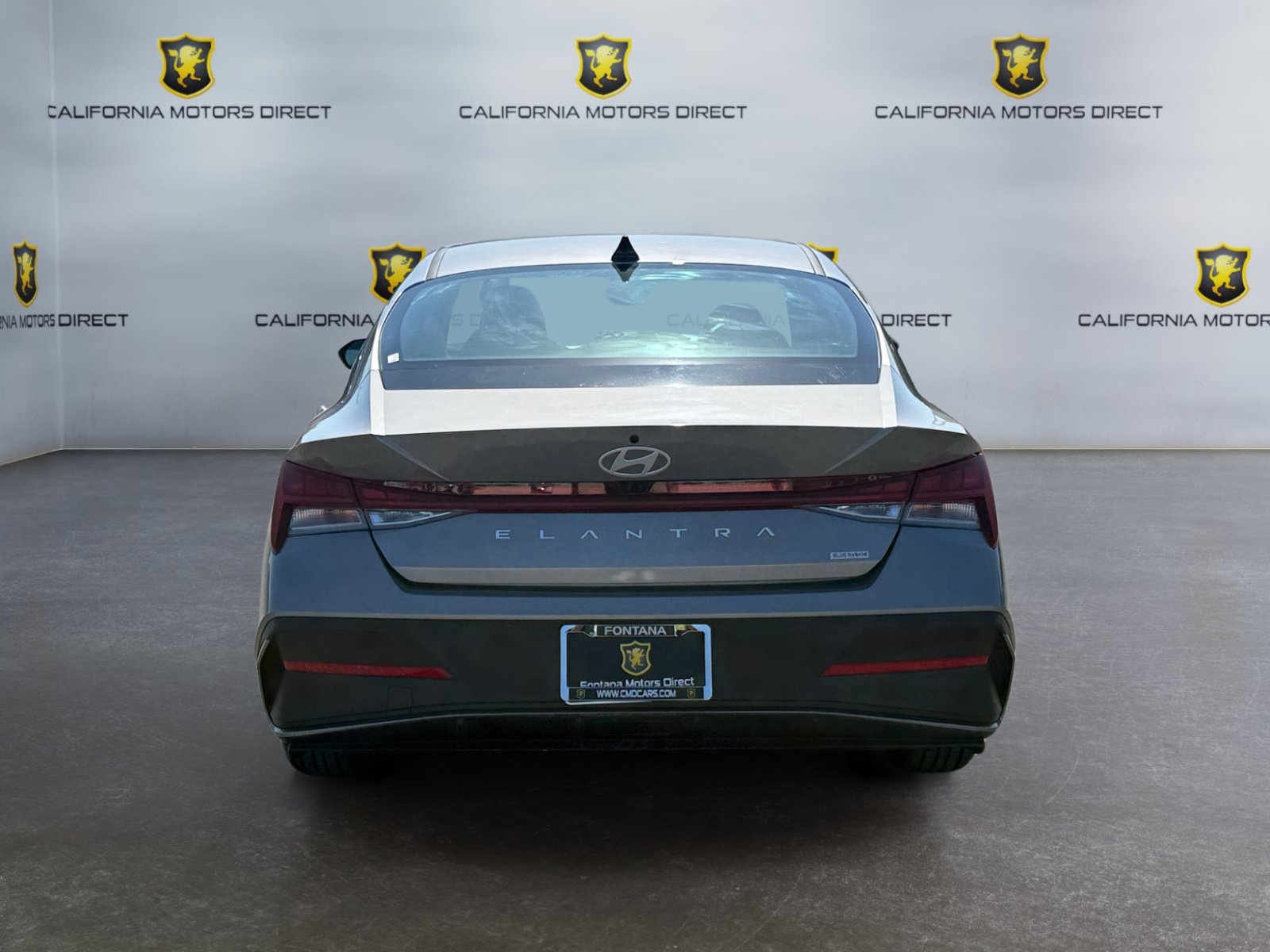 Used 2024 Hyundai Elantra Blue FWD image 4
